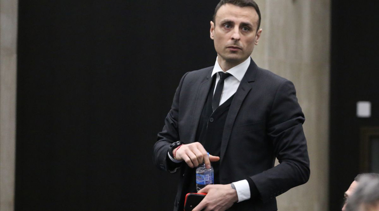 Шокиращо! Бербатов едва не се застрелял, конфискували пушката му