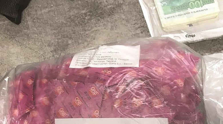 Арестуваната банда сводници с цял чувал с презервативи