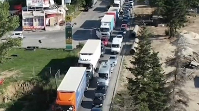 Ад на „Дунав мост“ при Русе: Тираджии чакат по 30 часа да минат границата