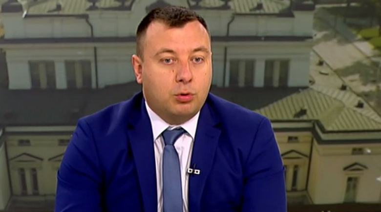 Петър Петров: Киселова има тайни надежди да бъде служебен премиер