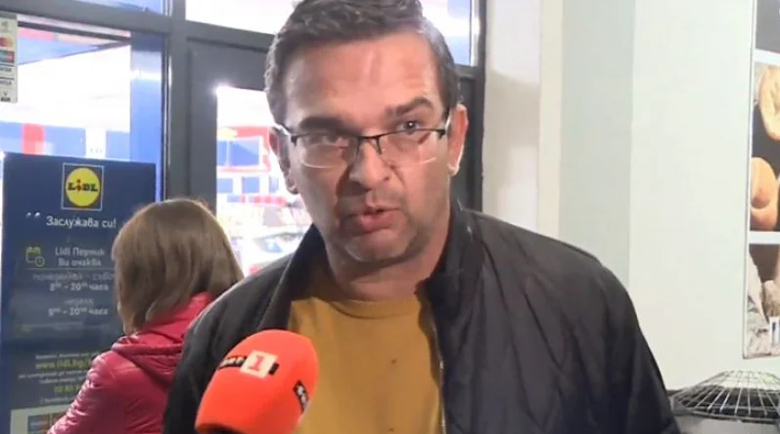 Доброволците изнервени на бащата на Сашко, за малко да го набият