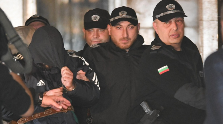 Лихваря и Гробаря прибирали 15% рента, личната карта на Русев издънила убийците