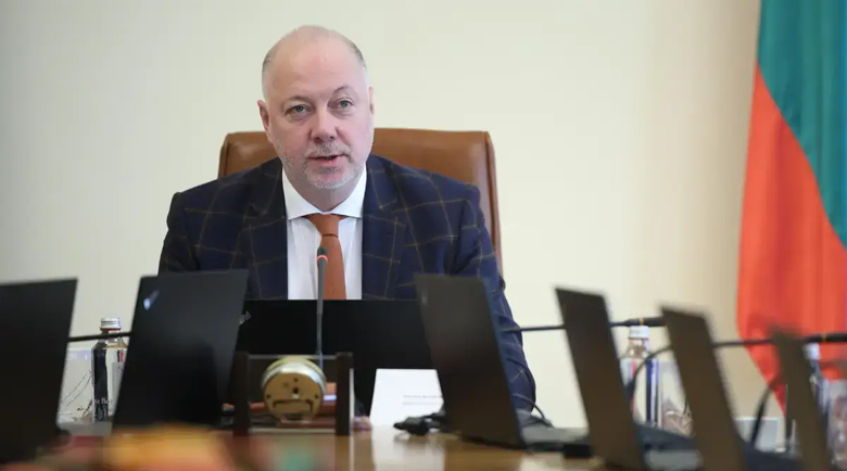 Катастрофа след 100 дни на власт: 66% не одобряват правителството!