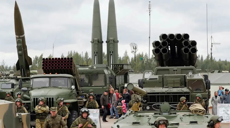 Зеленски: Русия произвежда 140 балистични ракети месечно
